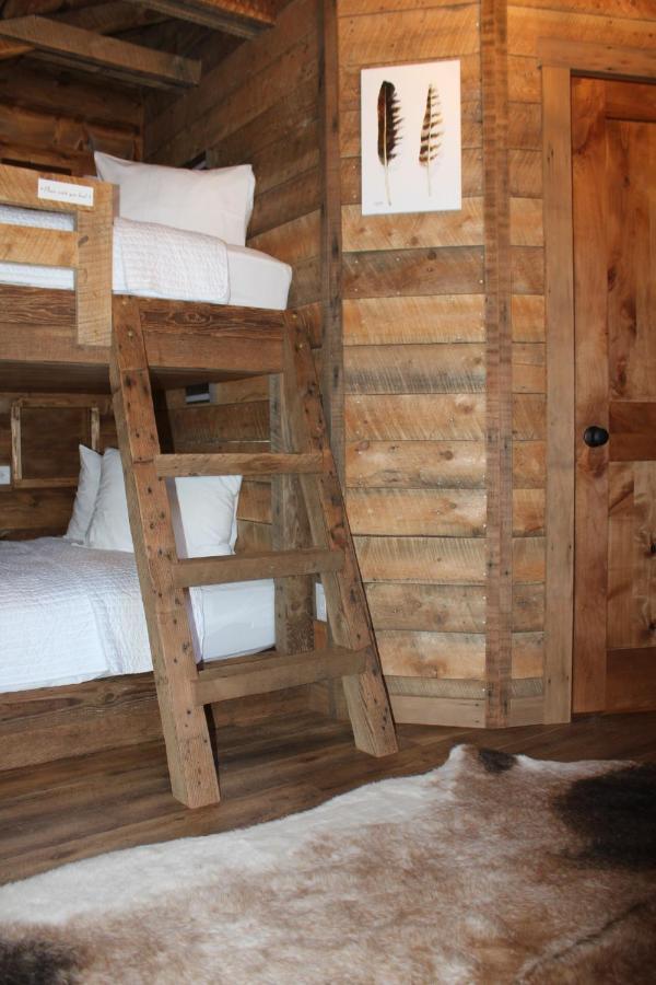 Elkhorn Cabins And Inn West Yellowstone Eksteriør billede